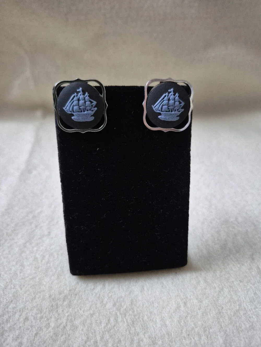 Wedgwood Jasperware Cufflinks Light Blue Ship Cameo Vintage Silver Tone Men's